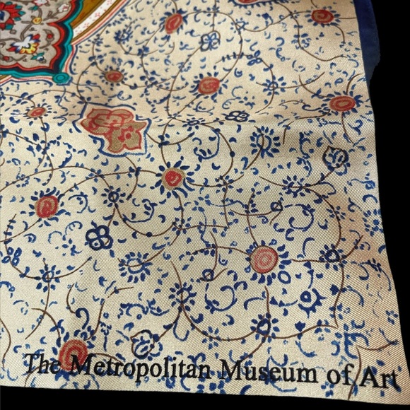 Metropolitan Museum of Art Silk Scarf - Picture 9 of 11